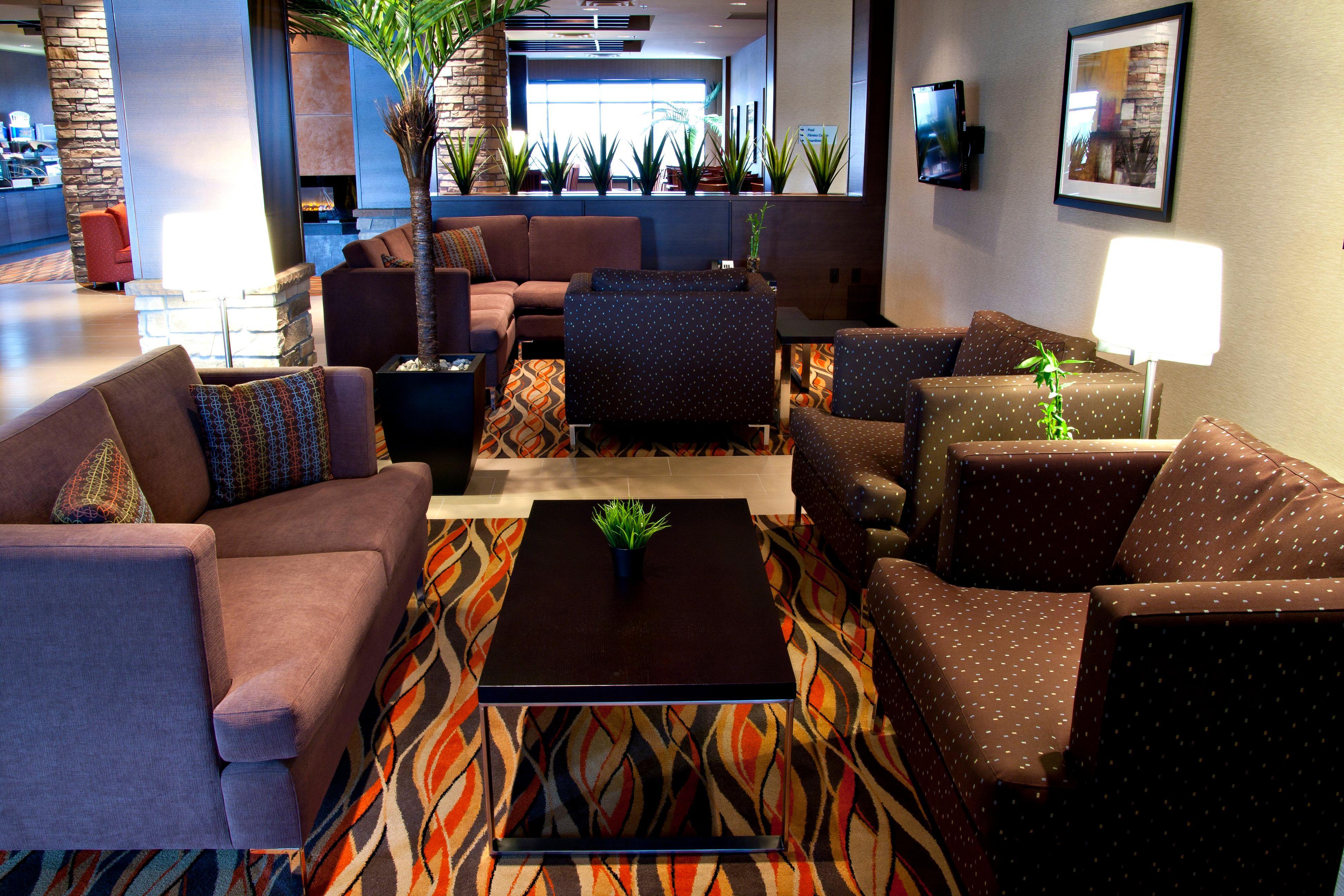 Holiday Inn Express Pembroke By Ihg Экстерьер фото