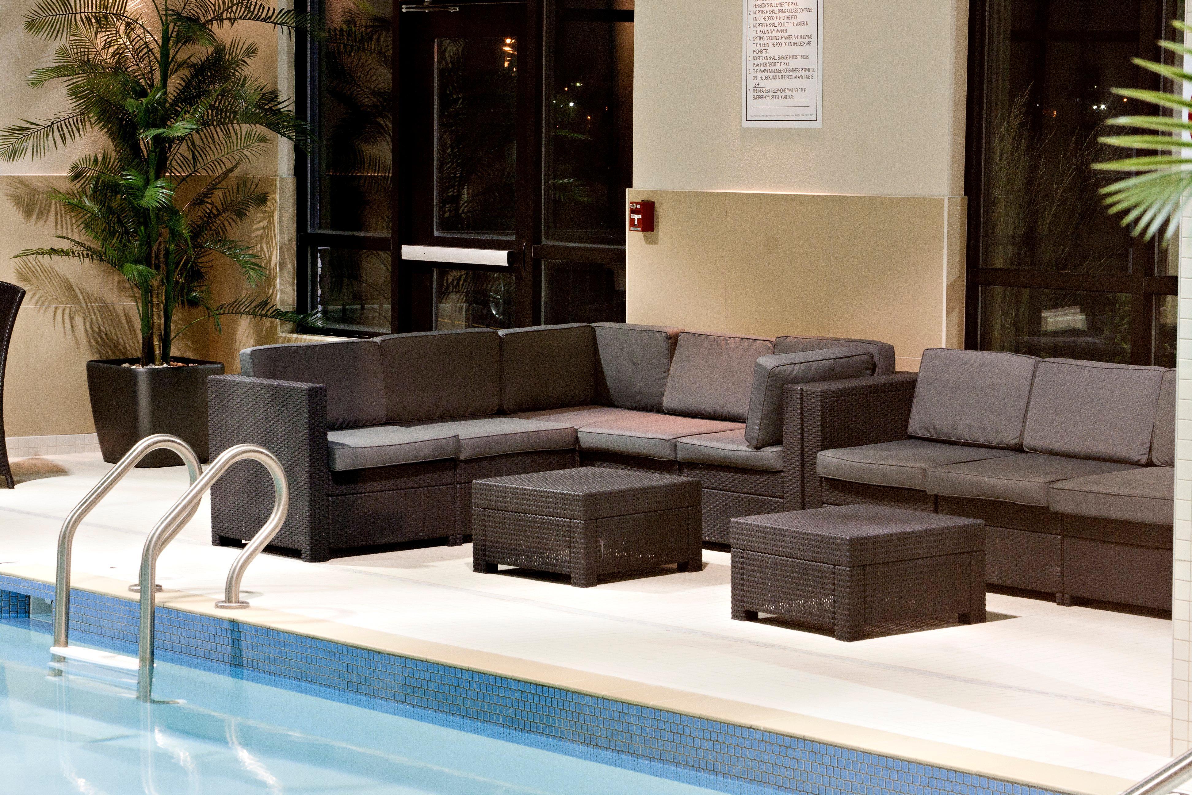 Holiday Inn Express Pembroke By Ihg Экстерьер фото